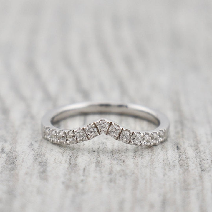 Mathieu Blanchard Bagues Bague V en argent sterling