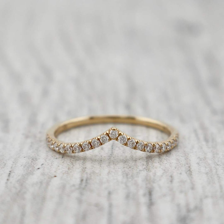 Mathieu Blanchard Bague V en or 10K et moissanites