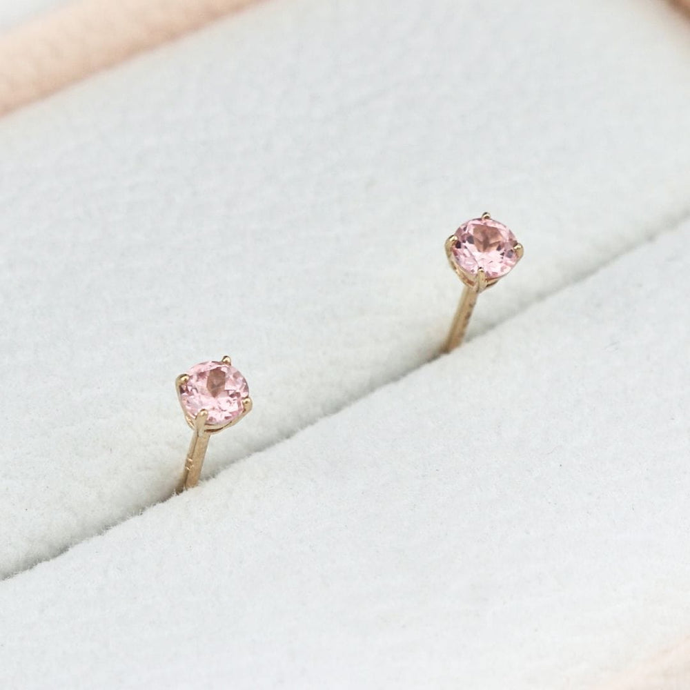 Mathieu Blanchard Boucles d'oreilles Boucles d'oreilles Classiques en or jaune 14K et saphirs