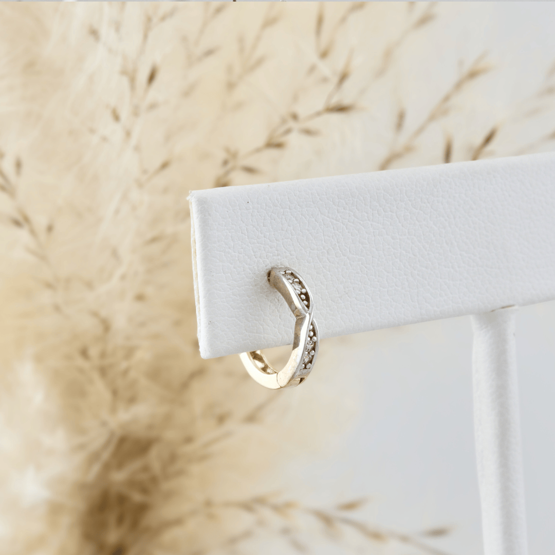 - Boucles d'oreilles Boucles d'oreilles huggies Mini boucle en or 10K