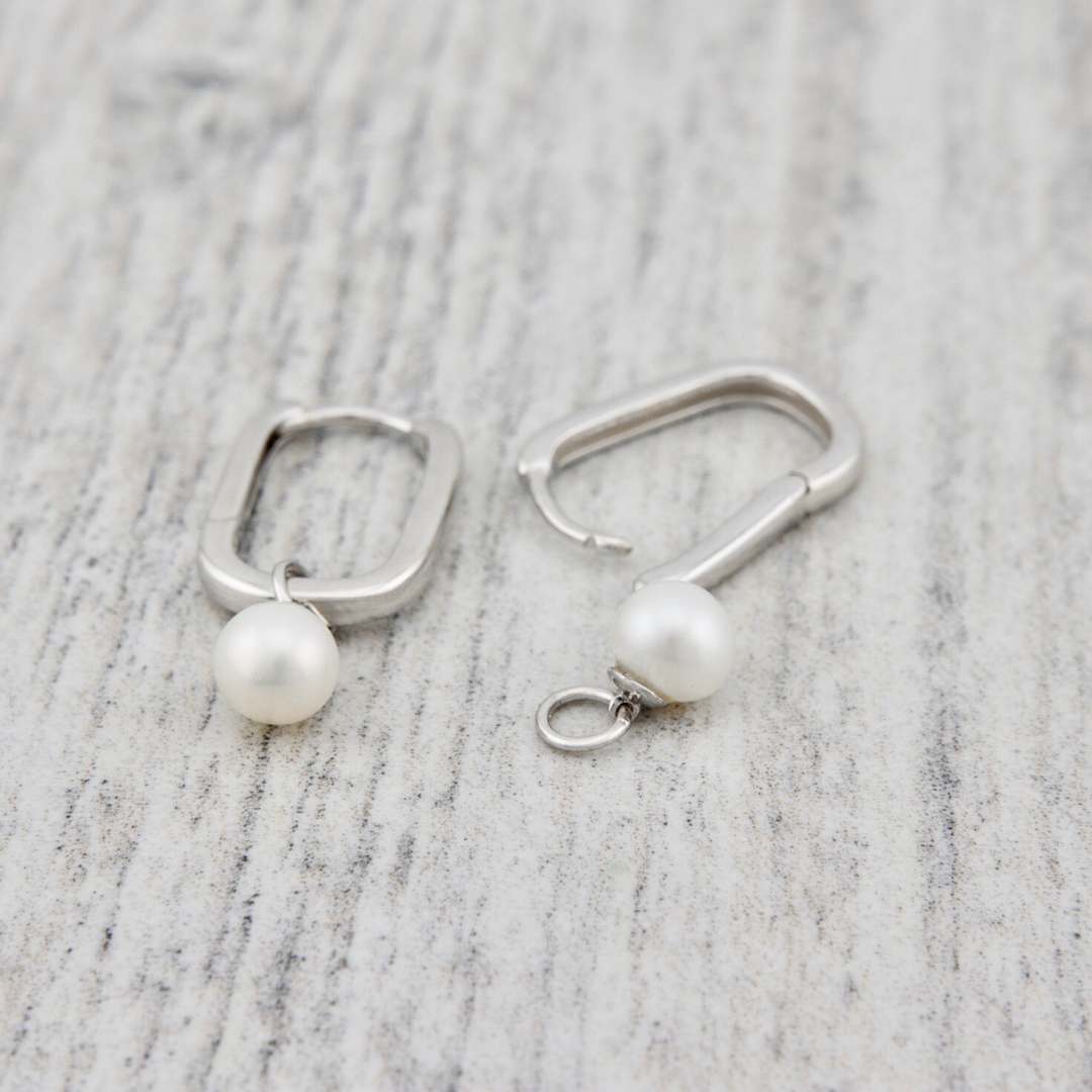 Mathieu Blanchard Boucles d'oreilles Boucles d'oreilles Huggies Perles en argent sterling