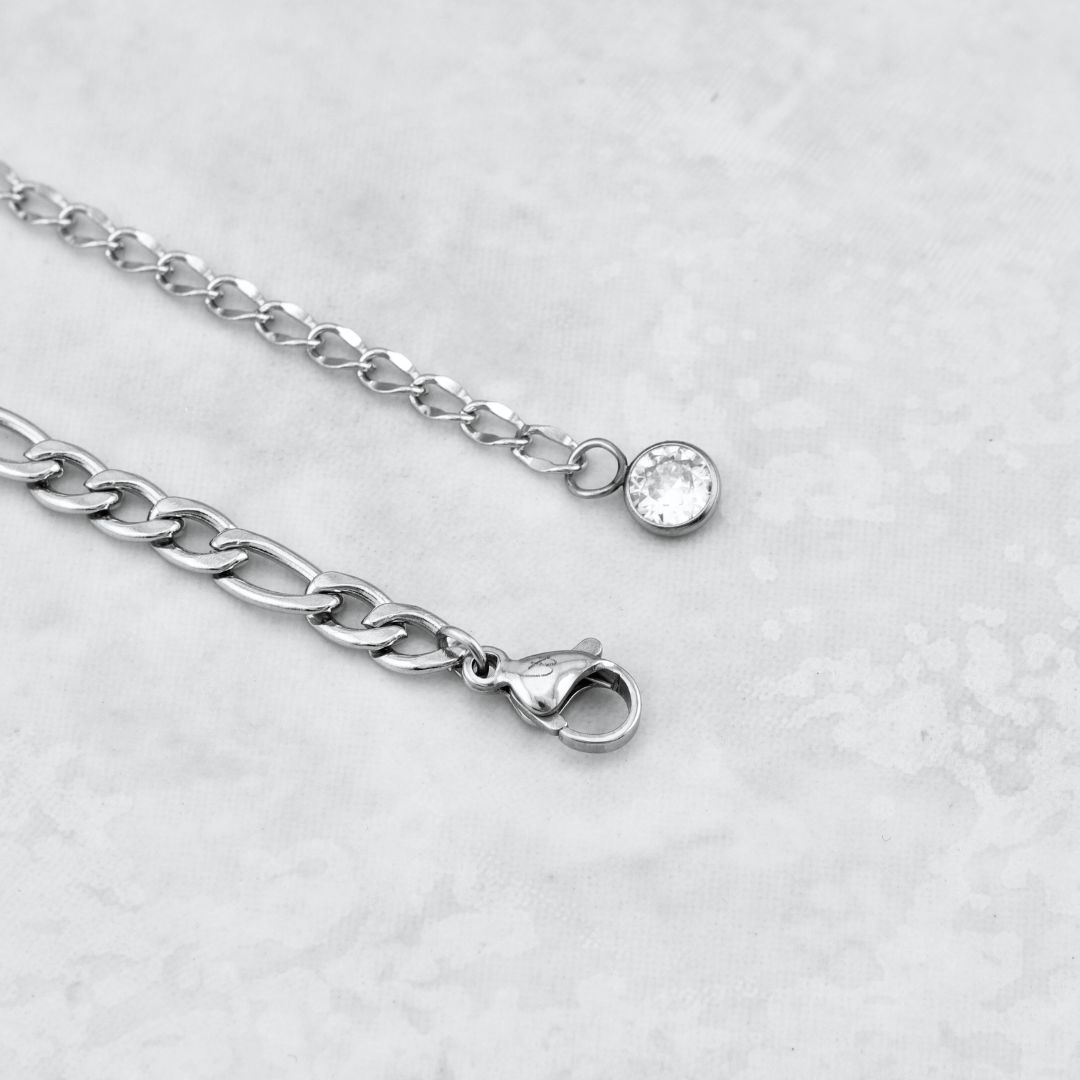 Bracelet de cheville Figaro en acier inoxydable Mathieu Blanchard Bracelets de cheville Acier inoxydable PBRM14179S Bracelet de cheville Figaro 4.5mm en acier inox | Collection 2025 | Mathieu Blanchard Mathieu Blanchard Joaillerie