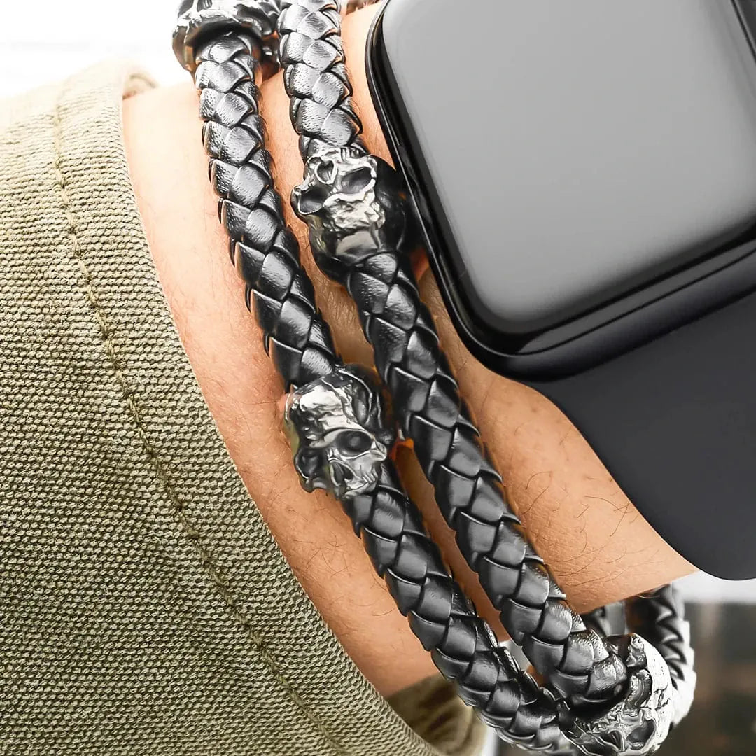 Bracelet Double tête de mort en cuir en acier inoxydable SkeletonHD Bracelets Bracelet de cuir double tête de mort - Python noir | SkeletonHD Mathieu Blanchard Joaillerie