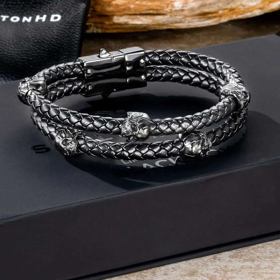 Bracelet Double tête de mort en cuir en acier inoxydable SkeletonHD Bracelets Bracelet de cuir double tête de mort - Python noir | SkeletonHD Mathieu Blanchard Joaillerie