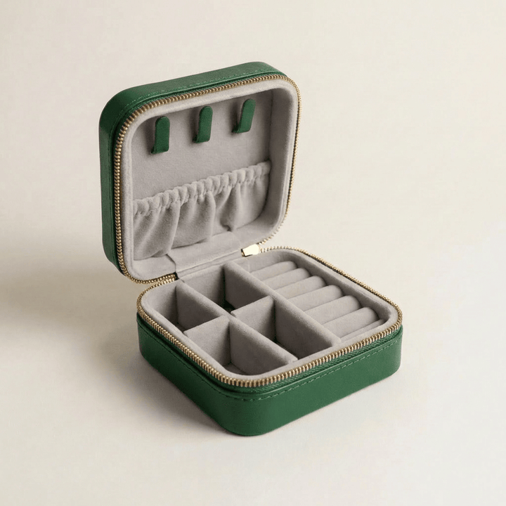 Coffret à bijoux en cuir Cabine Vert Mathieu Blanchard ACCESSOIRES PCOM20068S-vert Coffret à bijoux Cabine en cuir vert | Voyage &amp; rangement Mathieu Blanchard Joaillerie