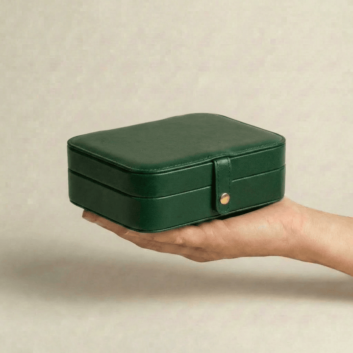 Coffret à bijoux Escale Vert Mathieu Blanchard ACCESSOIRES PCOM20069S-vert Coffret à bijoux en cuir vert premium | Mathieu Blanchard  Mathieu Blanchard Joaillerie