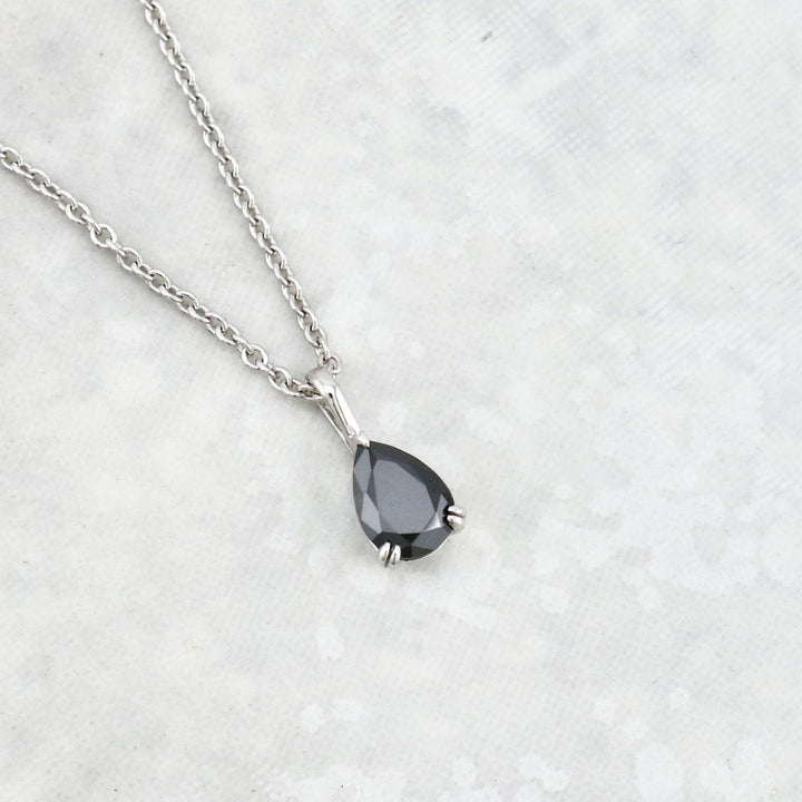 Collier Moissanite noire Mathieu Blanchard Collier Pendentif Moissanite noire en or ou platine | Mathieu Blanchard Mathieu Blanchard Joaillerie