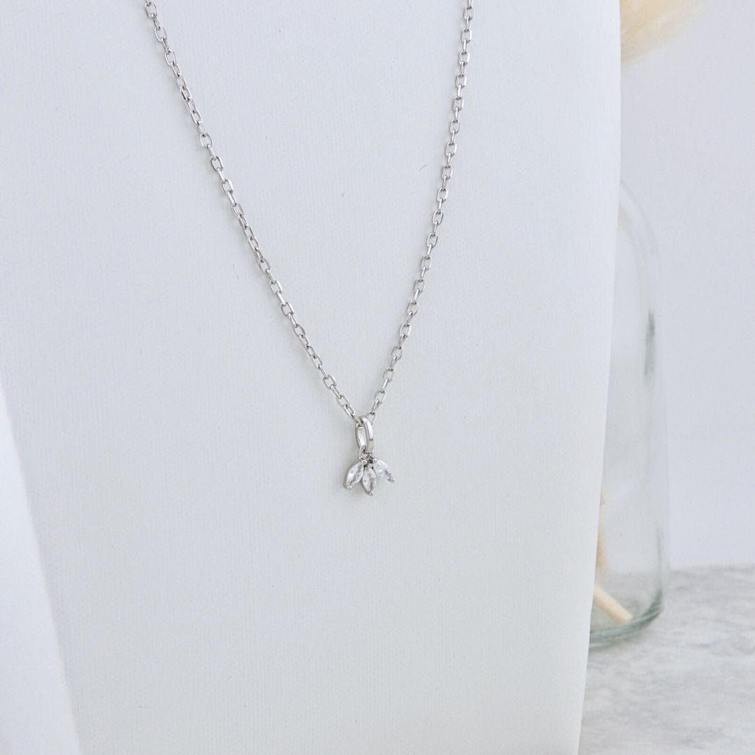 Collier Oasis en argent sterling Mathieu Blanchard Argent sterling PCOAM12760S Collier Triple Marquise CZ en argent sterling | Mathieu Blanchard Mathieu Blanchard Joaillerie