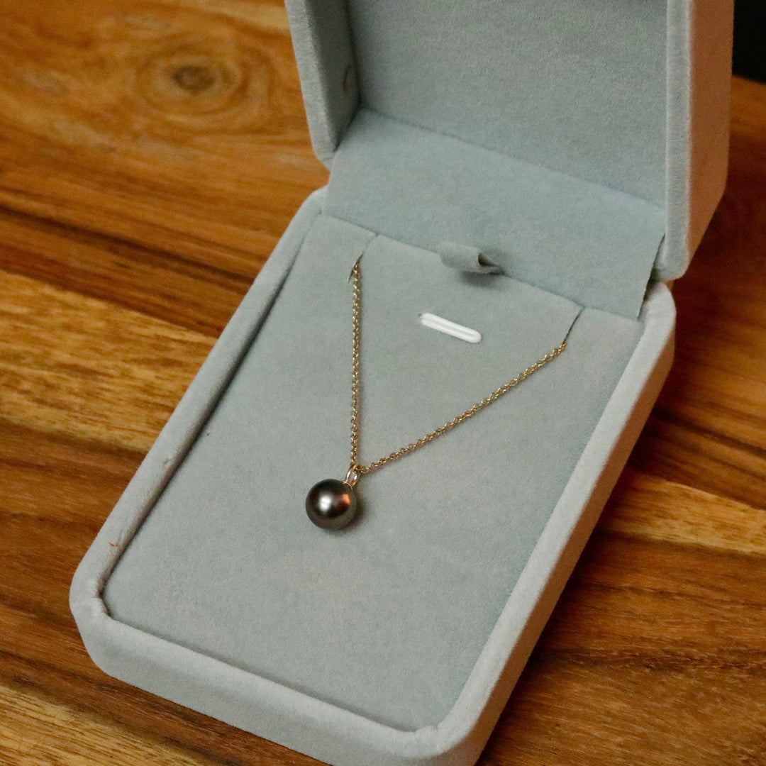 Mathieu Blanchard Or 14K / 8 mm Collier perle de Tahiti et or 14K