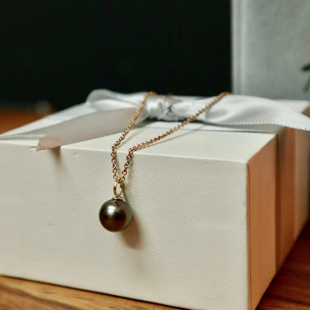Mathieu Blanchard Or 14K / 8 mm Collier perle de Tahiti et or 14K