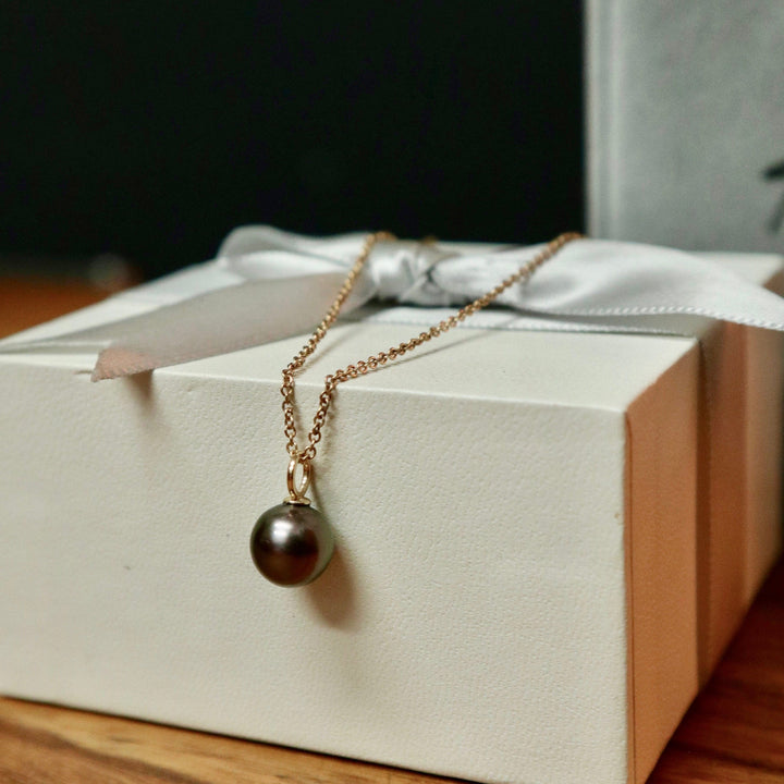 Mathieu Blanchard Or 14K / 8 mm Collier perle de Tahiti et or 14K
