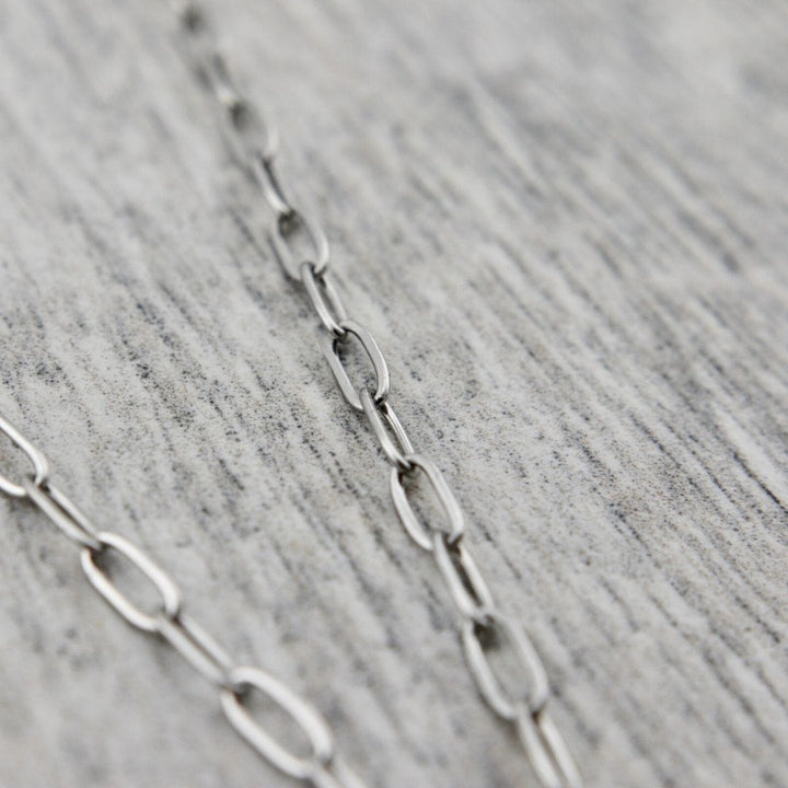Mathieu Blanchard Pendants Collier Pleine Lune en acier et perle