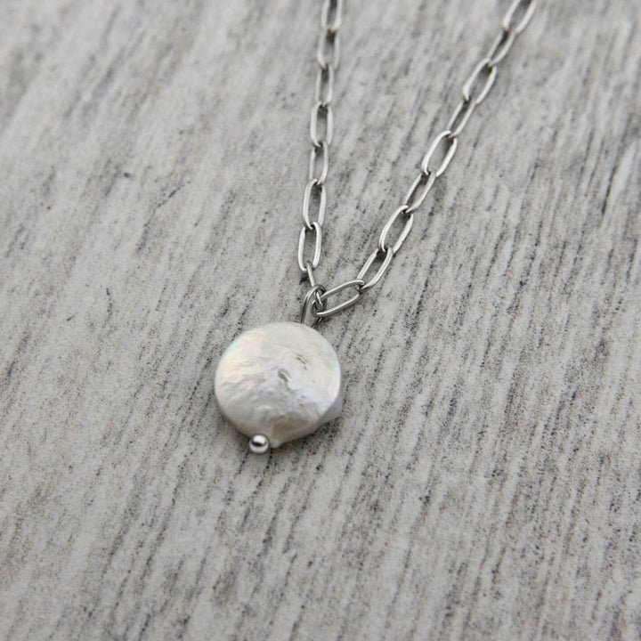 Mathieu Blanchard Pendants Collier Pleine Lune en acier et perle