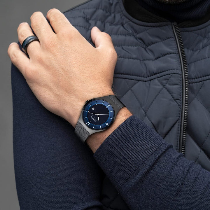 Montre à énergie solaire Bering 40mm 14440 227 Bering Montre Acier inoxydable plaqué noir 14440-227 Montre Bering Solaire noir brossé 40mm 14440-227 | Mathieu Blanchard Mathieu Blanchard Joaillerie