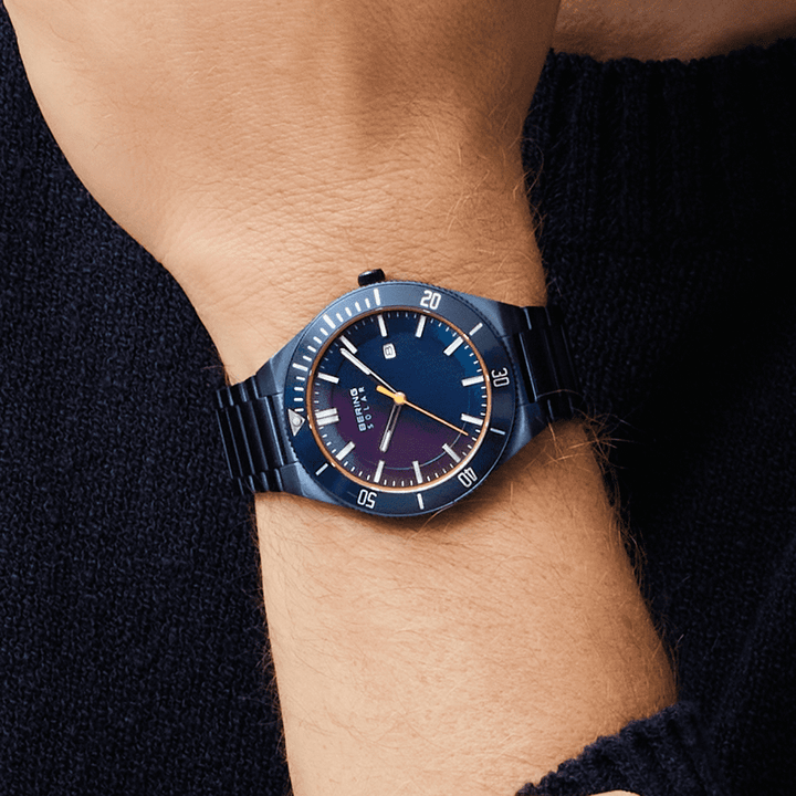 Montre à énergie solaire Bering 42mm 14442 797 Bering Montre Acier inoxydable plaqué bleu 14442-797 Montre Bering Solaire Argent 42mm 15239-779 | Mathieu Blanchard Mathieu Blanchard Joaillerie