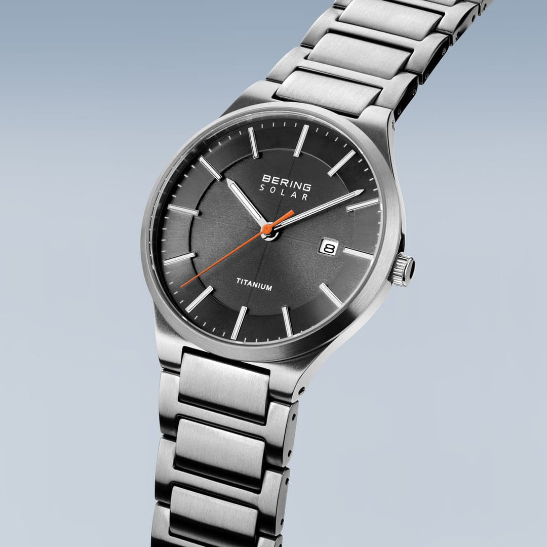 Bering Montre Montre à énergie solaire Bering Argent 39mm 15239-779