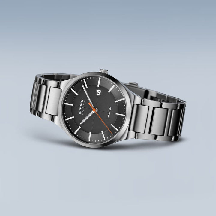 Bering Montre Montre à énergie solaire Bering Argent 39mm 15239-779