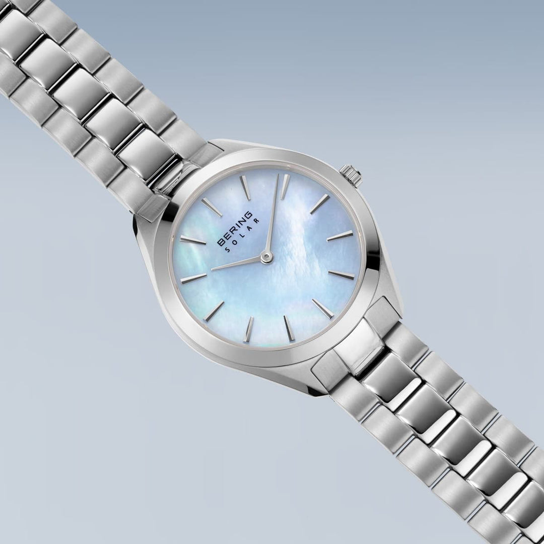 Montre à énergie solaire Bering Classic Bleu 31mm 17331 707 Bering Montre Acier inoxydable 17331-707 Montre Solaire Bering Classic Bleu 31mm 17331-707 | Mathieu Blanchard Mathieu Blanchard Joaillerie