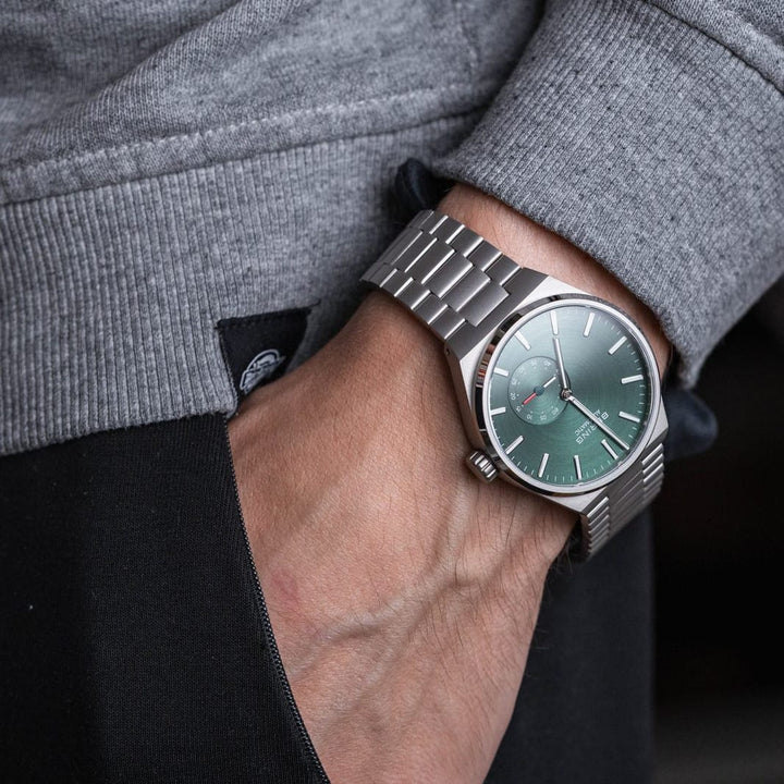 Montre Bering Automatique Vert 41mm 19441 708 Bering Montre Acier inoxydable 19441-708 Montre Bering Automatique Vert 41mm 19441-708 | Dépositaire officiel Bering Canada Mathieu Blanchard Joaillerie