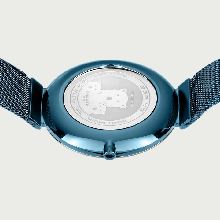 Montre Bering Bleu Brillant 32mm 18132 Charity2 Bering Montre Acier inoxydable plaqué bleu 18132-Charity2 Montre Bering Bleu Brillant 32mm 18132-Charity2 - Mathieu Blanchard - Dépositaire officiel Bering Canada Mathieu Blanchard Joaillerie