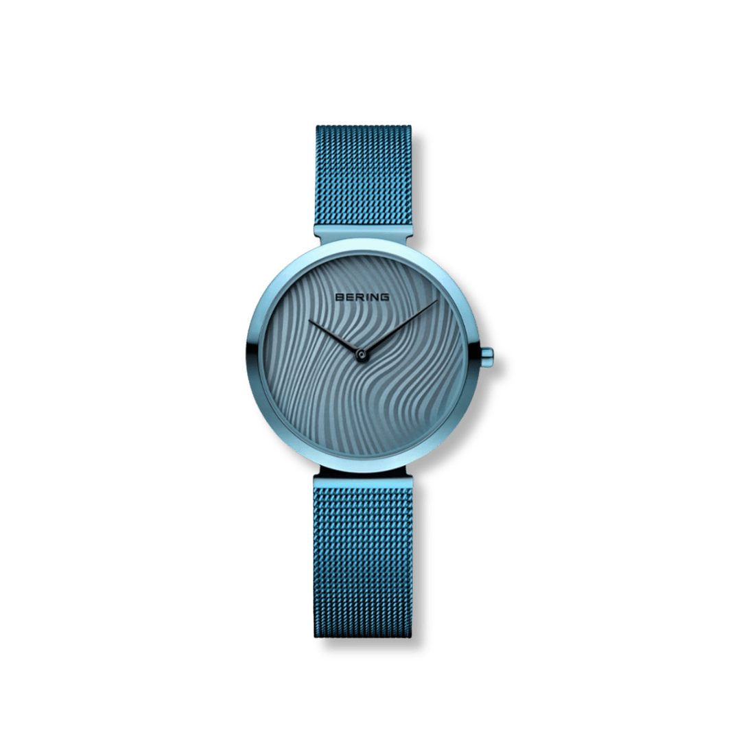 Montre Bering Bleu Brillant 32mm 18132 Charity2 Bering Montre Acier inoxydable plaqué bleu 18132-Charity2 Montre Bering Bleu Brillant 32mm 18132-Charity2 - Mathieu Blanchard - Dépositaire officiel Bering Canada Mathieu Blanchard Joaillerie
