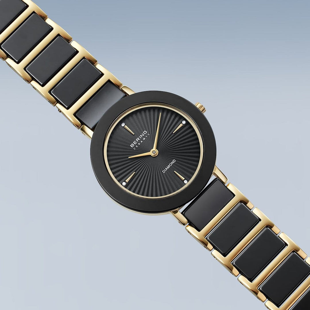 Montre Bering Ceramique 29mm 11429 732 Bering Montre Acier inoxydable plaqué or jaune 11429-732 Montre Bering Ceramique Noire 29mm 11429-732 | Mathieu Blanchard Mathieu Blanchard Joaillerie