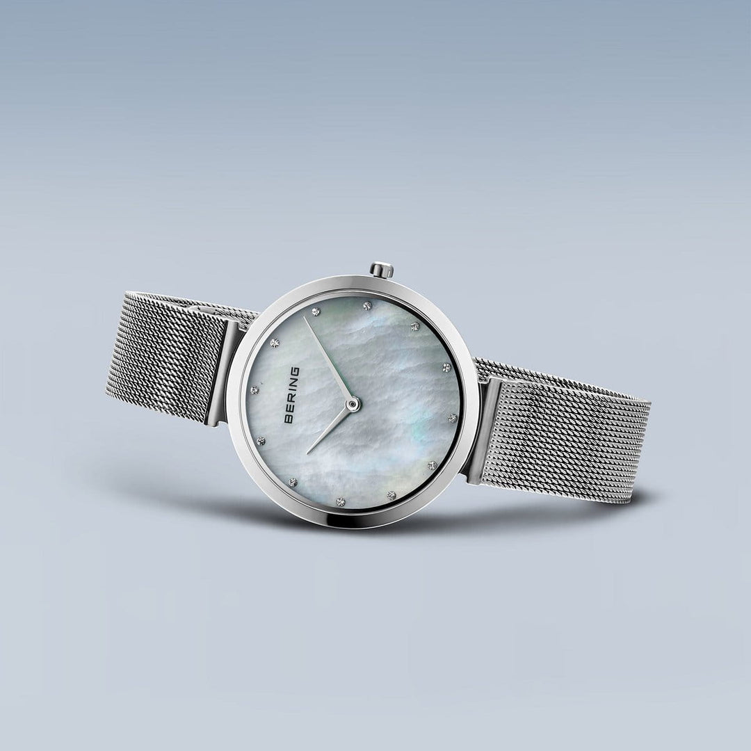 Montre Bering Classic 32mm 18132 004 Bering Montre Acier inoxydable 18132-004 Montre Bering Classic Argent 32mm 18132-004 - Mathieu Blanchard - Dépositaire officiel Bering Canada Mathieu Blanchard Joaillerie