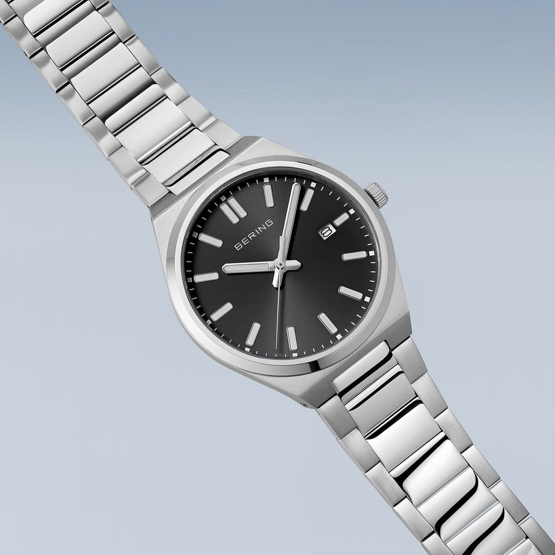 Bering Montre Montre Bering Classic Argent 39mm 17639-702