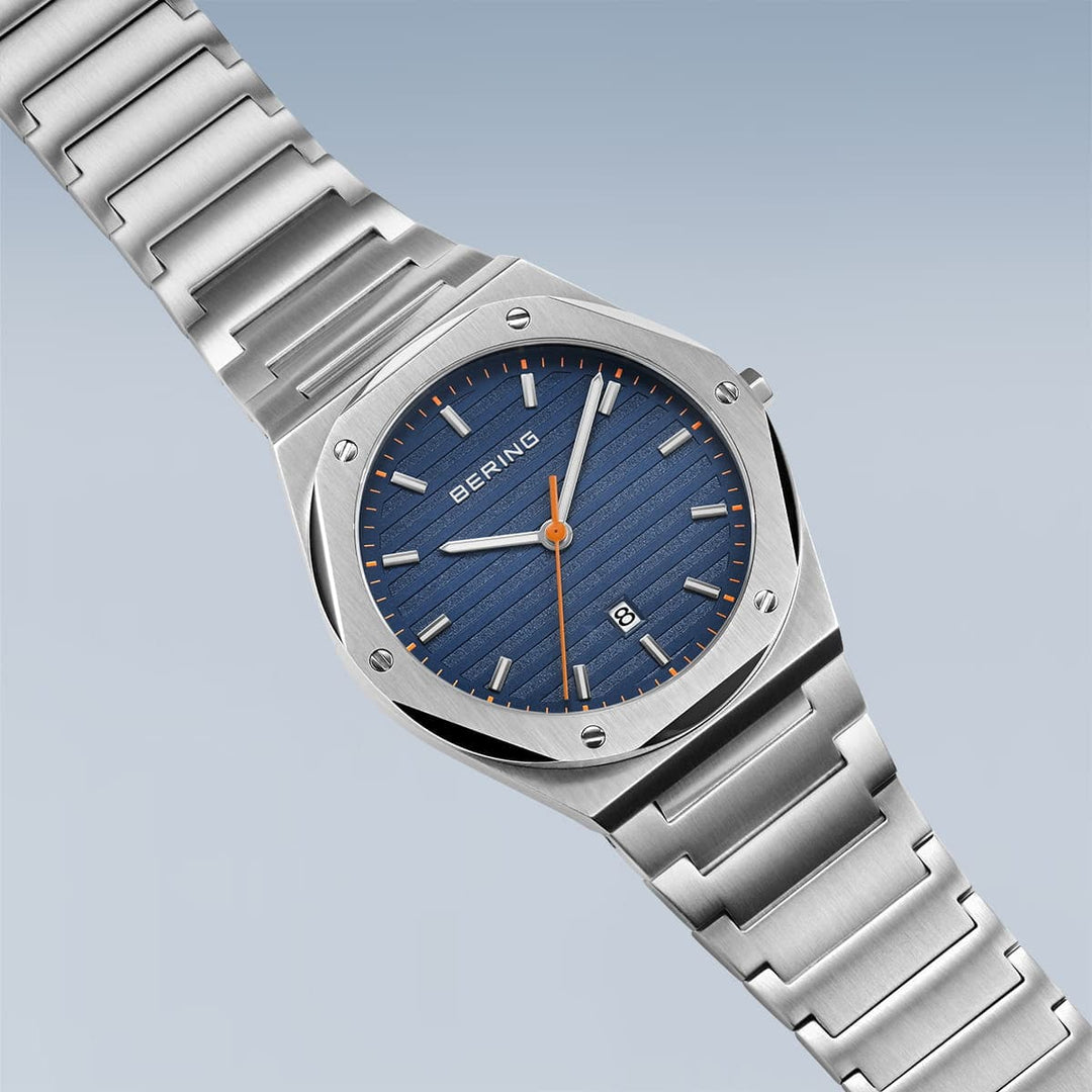Bering Montre Montre Bering Classic Bleu 42mm 19742-707