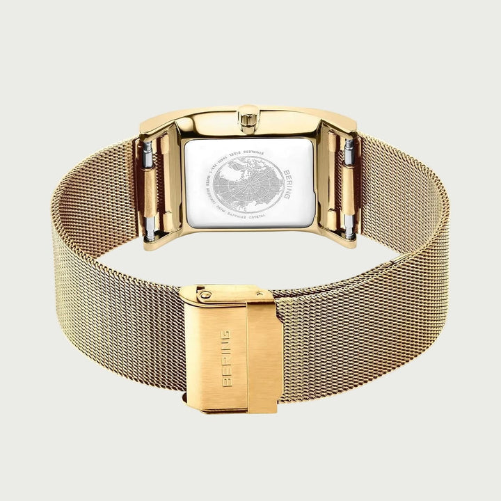Montre Bering Classic Rectangulaire26mm 10426 333 S Bering Montre Acier inoxydable plaqué or jaune 10426-333-S Montre Bering Classic Rectangulaire Or 26mm 10426-333-S | Mathieu Blanchard Mathieu Blanchard Joaillerie