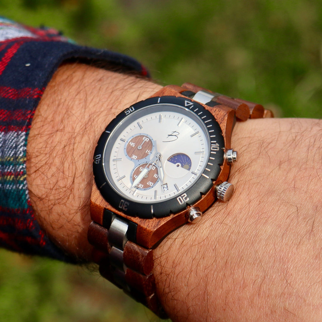 Mathieu Blanchard Montres Noyer Montre Berthoud en bois de noyer