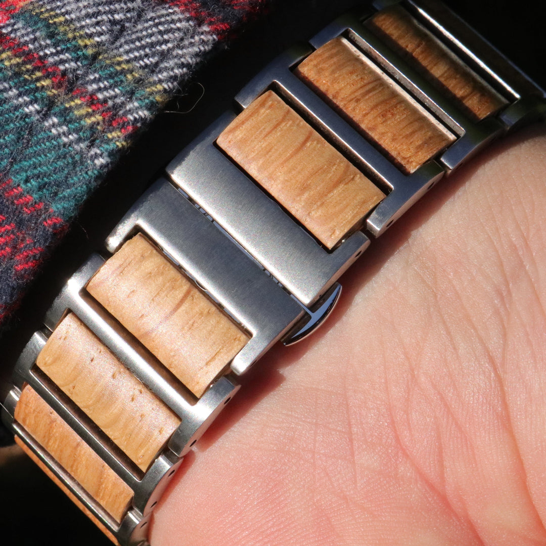 Mathieu Blanchard Montres Noyer Montre Bürgi en bois de baril de whisky recyclé