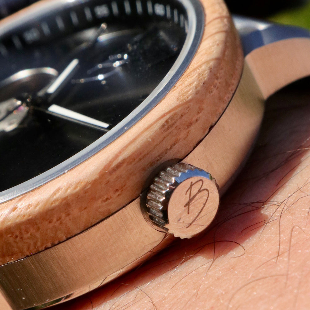 Mathieu Blanchard Montres Noyer Montre Bürgi en bois de baril de whisky recyclé