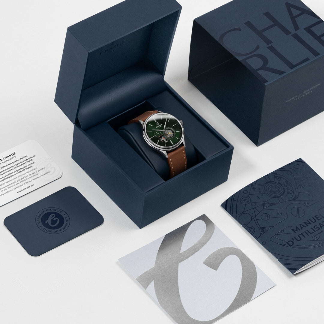 Montre Charlie Paris INITIAL Open Heart Sauge 40 mm en acier inoxydable Charlie Paris Montre Montre Charlie Paris INITIAL Open Heart - Sauge 40 mm | Dépositaire Officiel Canada | Mathieu Blanchard Joaillerie Mathieu Blanchard Joaillerie