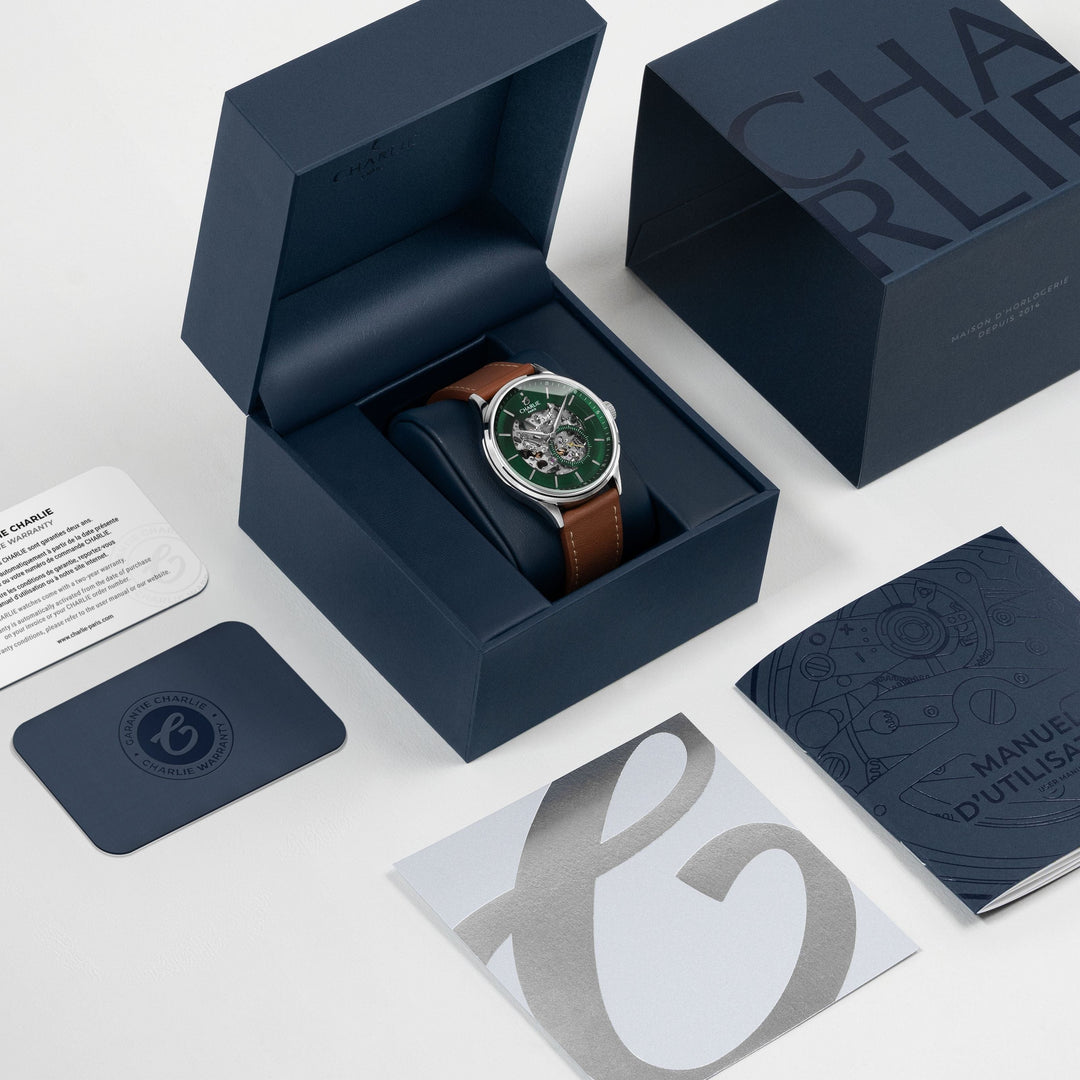Montre Charlie Paris INITIAL Squelette Vert 40 mm en acier inoxydable Charlie Paris Montre Montre Charlie Paris INITIAL Squelette - Vert 40 mm | Dépositaire Officiel Canada | Mathieu Blanchard Joaillerie Mathieu Blanchard Joaillerie