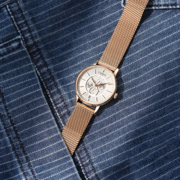 Montre Charlie Paris SULLY Phase de LuneRosé 30 mm en acier inoxydable Charlie Paris Montre Montre Charlie Paris SULLY Phase de Lune - Or Rosé 30 mm | Dépositaire Officiel Canada | Mathieu Blanchard Joaillerie Mathieu Blanchard Joaillerie