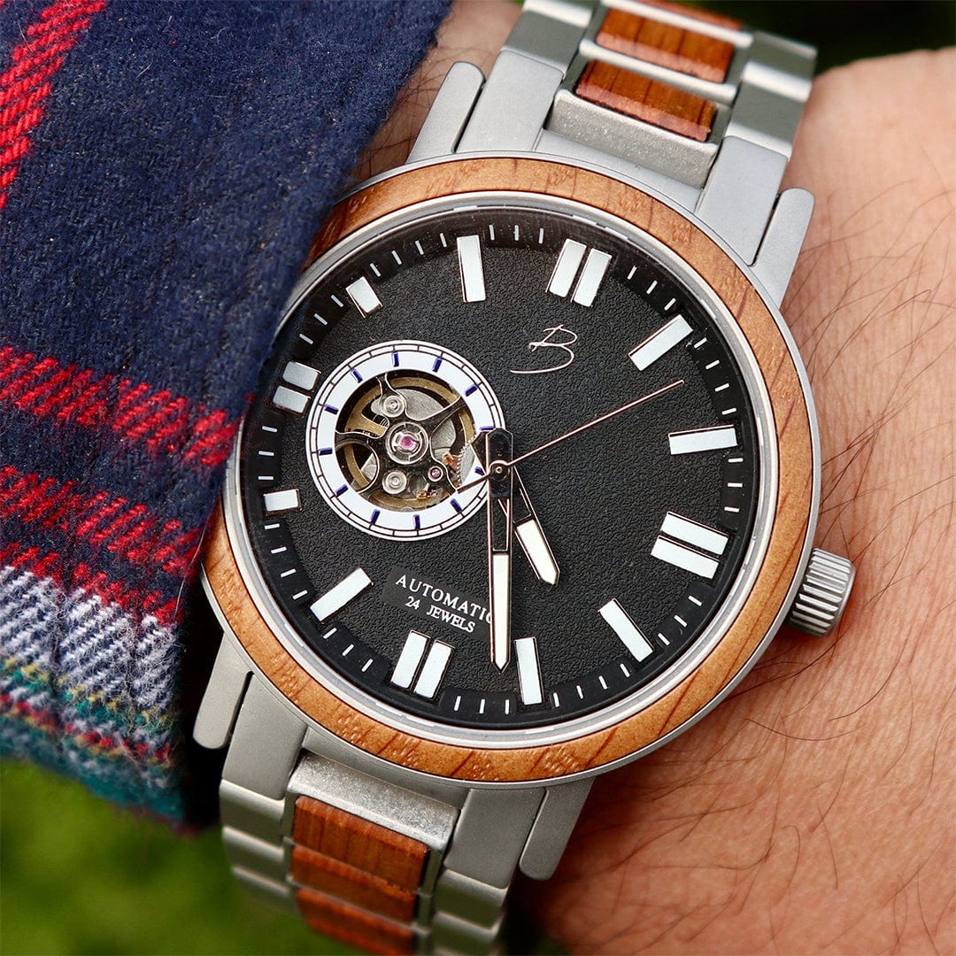 Mathieu Blanchard Montres Chêne provenant de baril de whisky Montre Copernic en bois de baril de whisky recyclé
