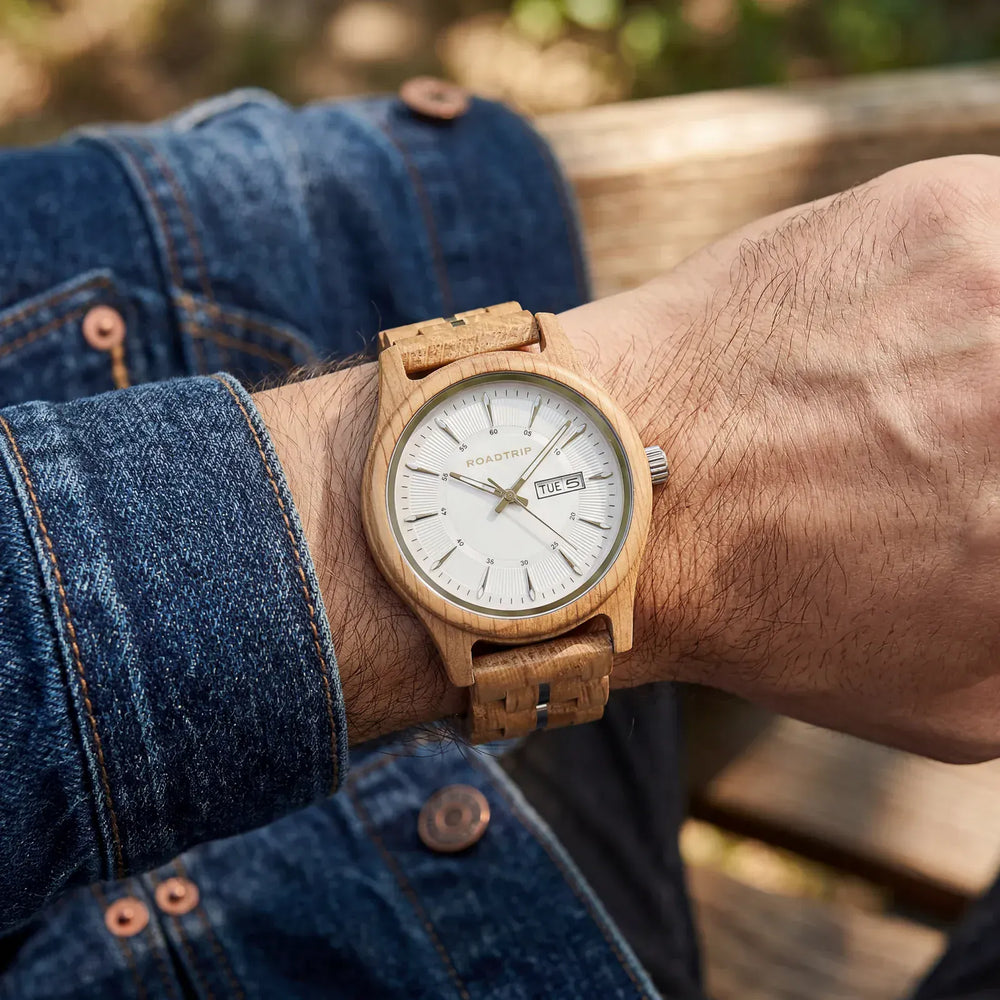Montre en bois Roadtrip L’Éveil Roadtripmadewood Montre en bois Acier inoxydable RTMW-ROADTRIP-LEVEIL Montre Roadtrip - L’Éveil en bois | Mathieu Blanchard Joaillerie Mathieu Blanchard Joaillerie
