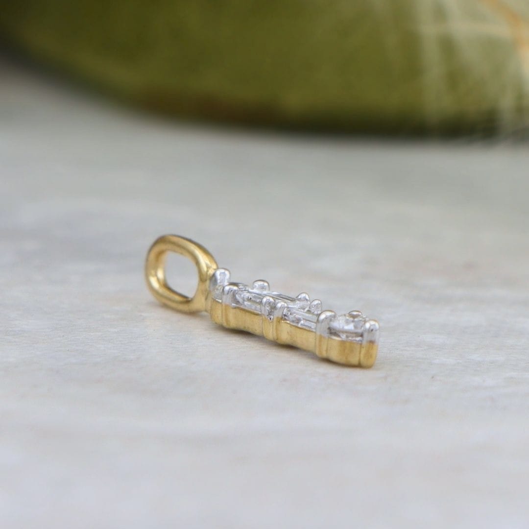 Pendentif Barre de diamants en or jaune 10K Mathieu Blanchard Collier Or jaune 10K LGP50431-10 Pendentif Barre de diamants | Mathieu Blanchard Mathieu Blanchard Joaillerie