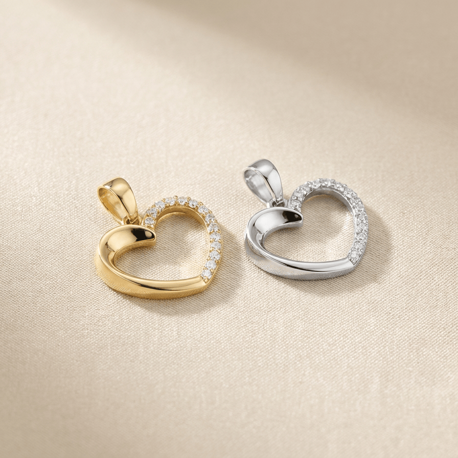 - Colliers Pendentif Coeur Demi-Scintillant en or 10K