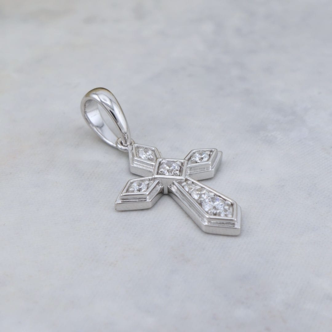 Pendentif Croix Mathieu Blanchard Pendentif Croix en argent sterling et moissanites | Mathieu Blanchard Mathieu Blanchard Joaillerie