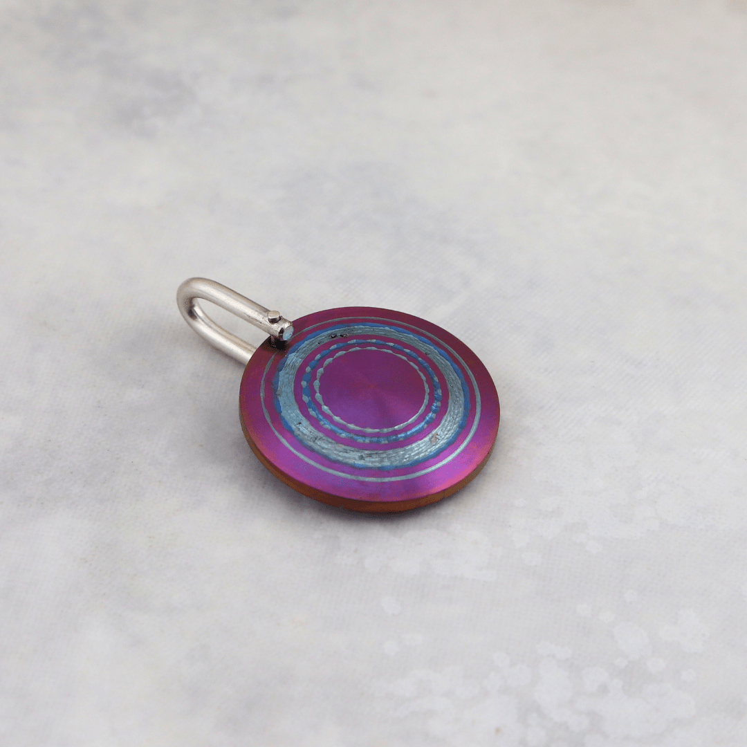 Christine Dwane Pendentif en argent sterling et titane