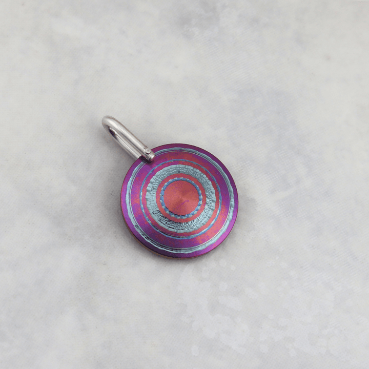 Christine Dwane Pendentif en argent sterling et titane