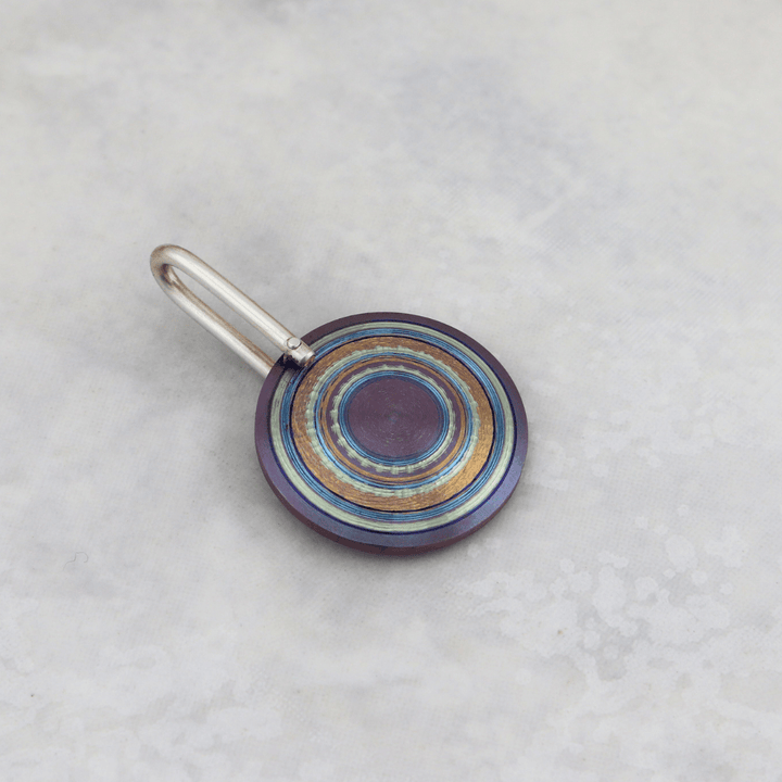 Christine Dwane Pendentif en argent sterling et titane