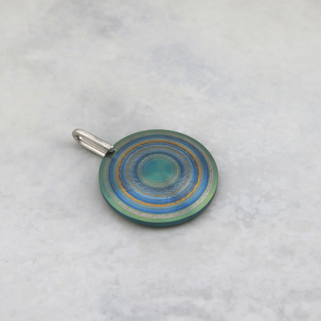 Christine Dwane Pendentif en argent sterling et titane