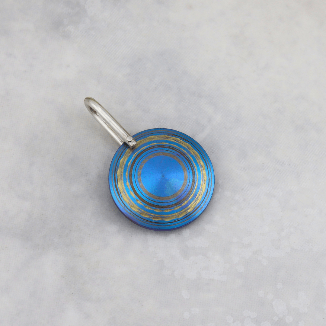 Christine Dwane Pendentif en argent sterling et titane