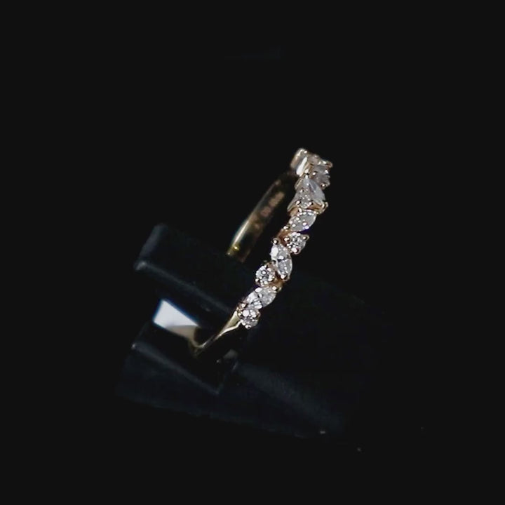 https://cdn.shopify.com/videos/c/o/v/a373eaa3a6bb4b62856f1402c79702d8.mp4