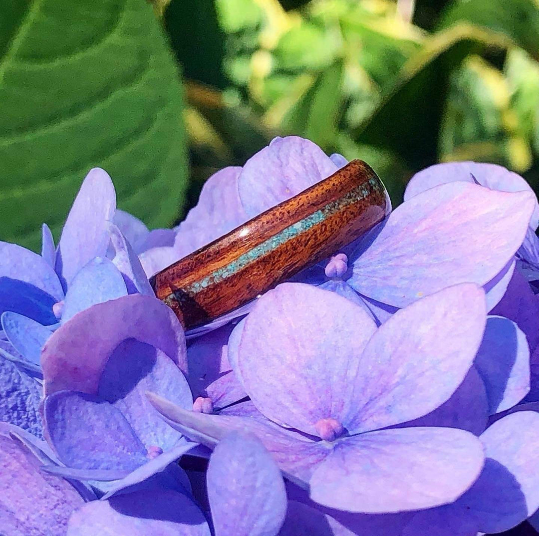 Atelier du bon bouleau Bague en bois et turquoise personnalisée