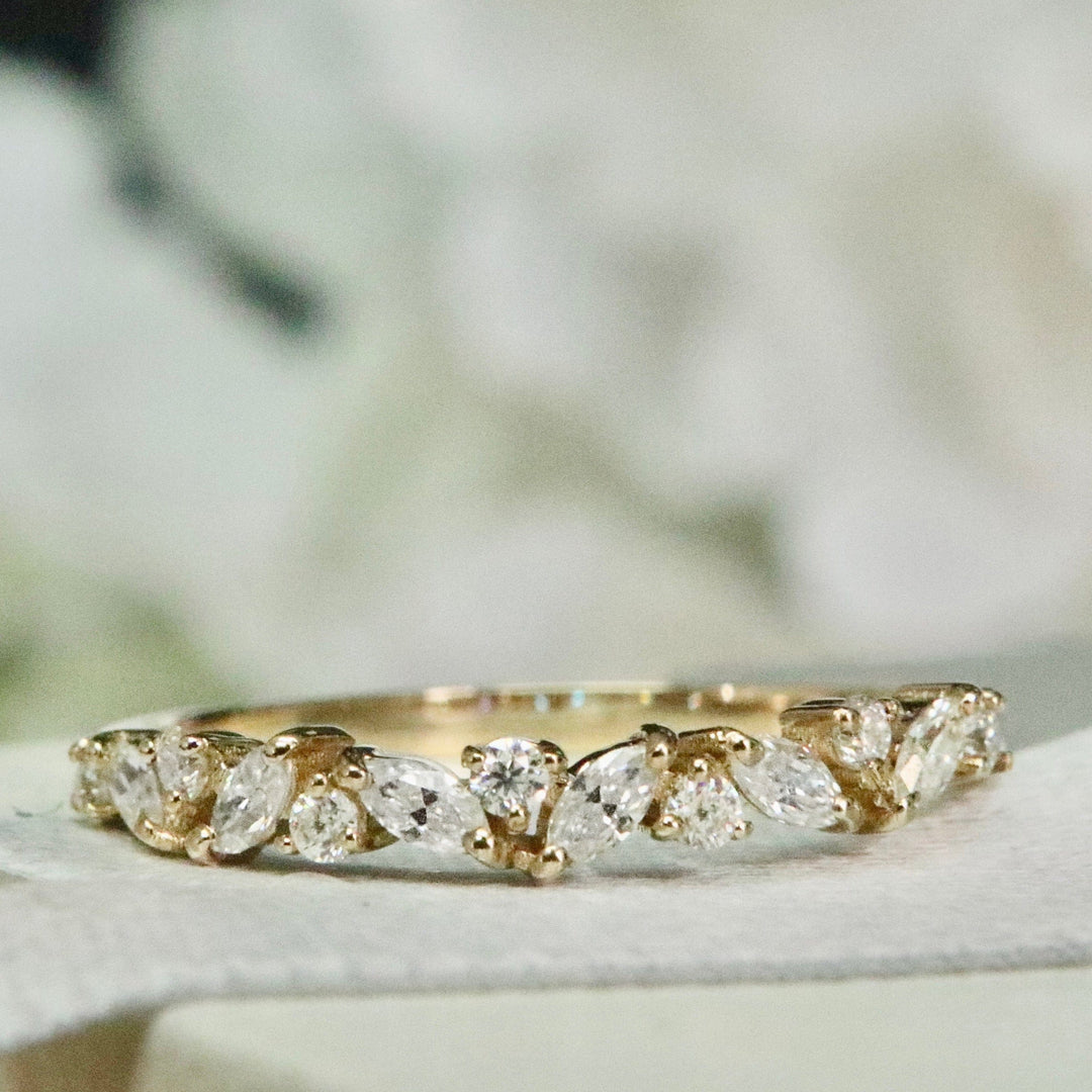 Mathieu Blanchard Bagues Bague semi-éternité Marquise en or 10K et moissanites