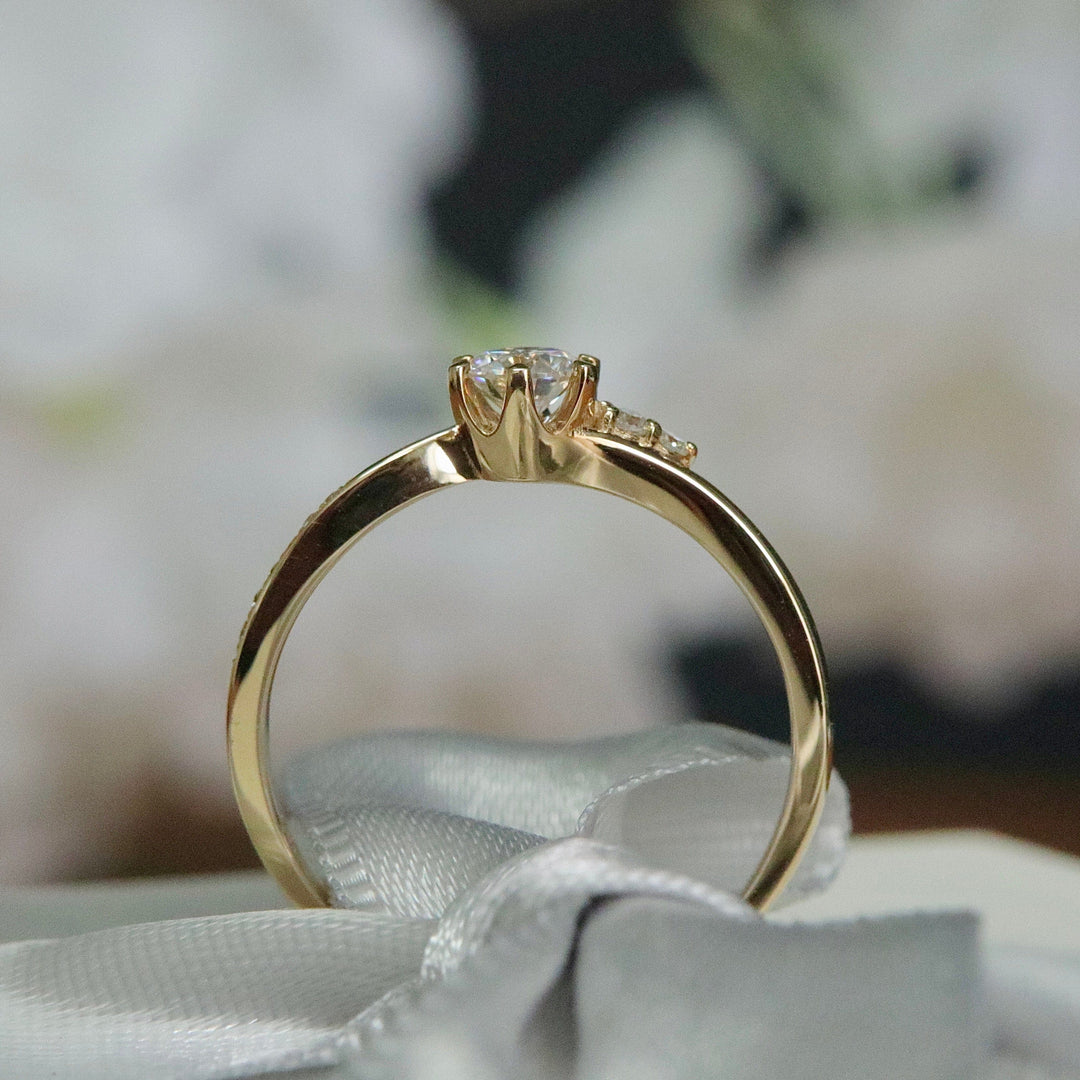 Mathieu Blanchard Bagues Bague solitaire en or 10K et moissanites
